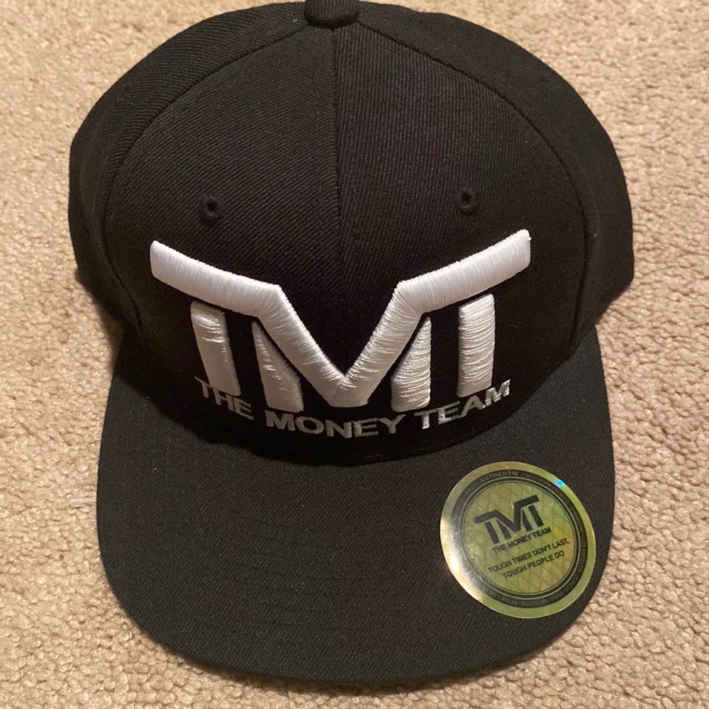 Snap back
